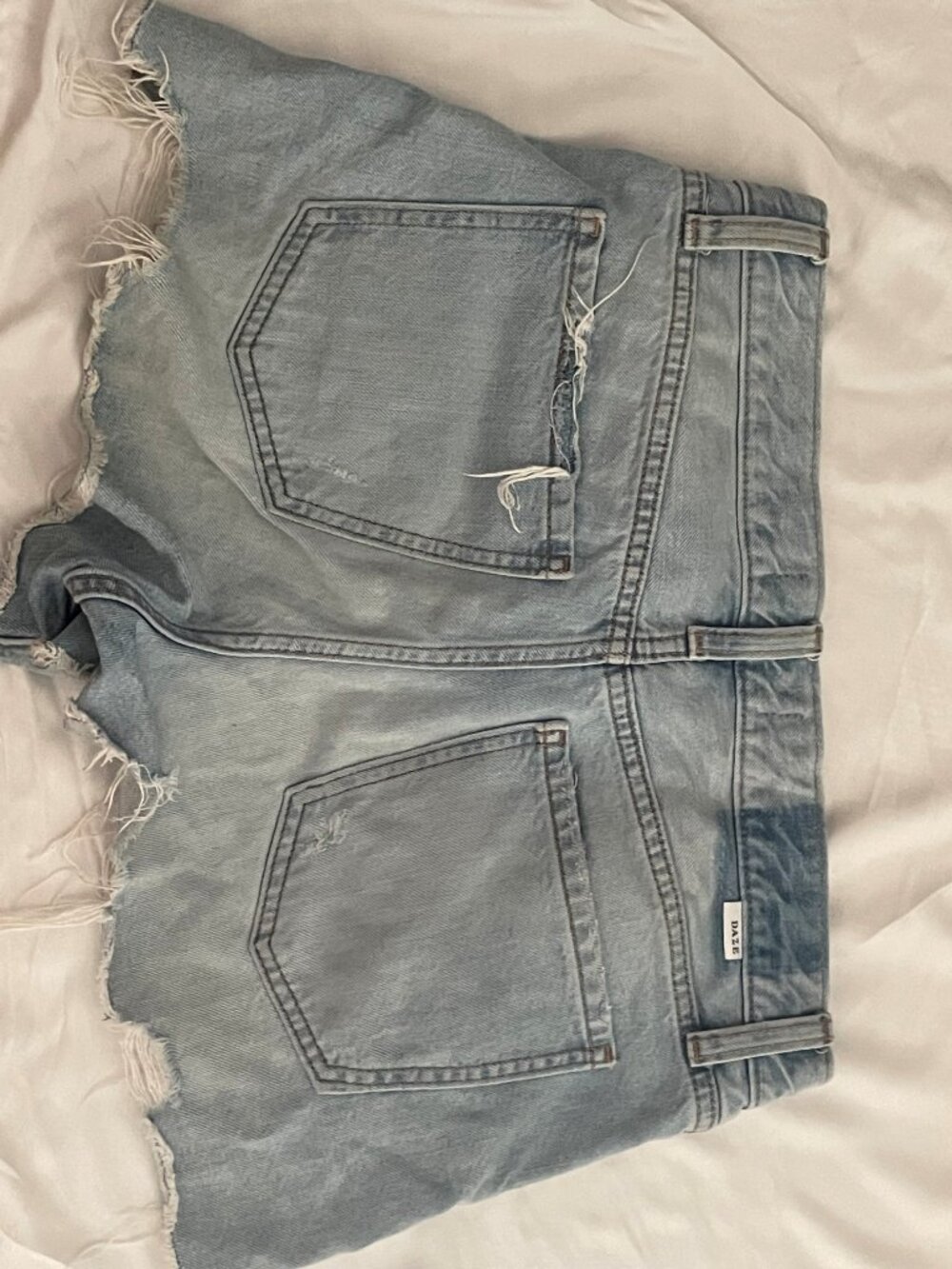 DAZE Denim Troublemaker Light Wash Distressed High Rise Cutoff Shorts Size 27 - Picture 2 of 2